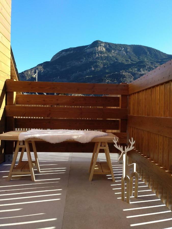 Apartamento Tuca del Mont Benasque Exterior foto